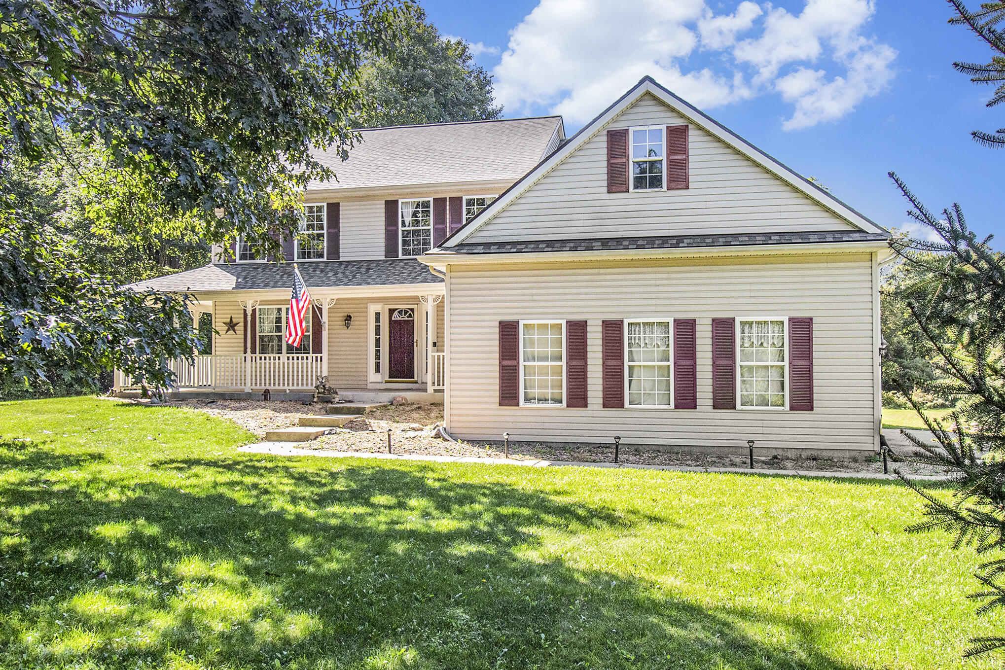 Swann Farm Ln, Brighton, MI 48114