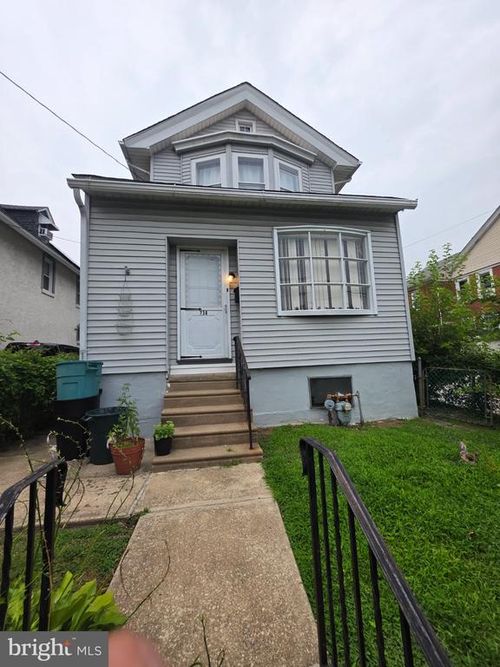 238 Lexington Ave, LANSDOWNE, PA, 19050-2516 | Card Image