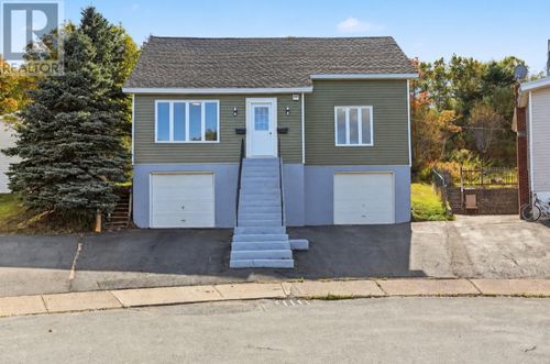 83 Viking Rd, St. John's, NL, A1B1J3 | Card Image
