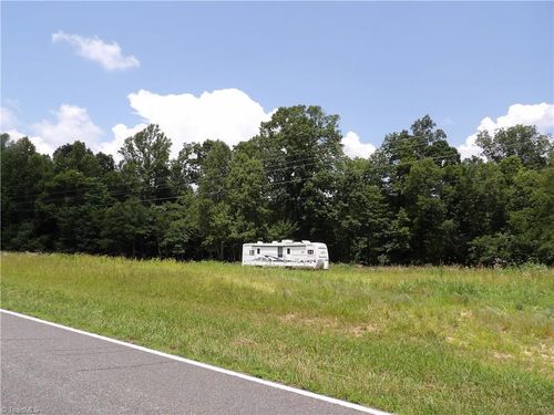 1934 Nc 66 Hwy N, Westfield, NC, 27053-7140 | Card Image