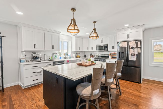 183 Bailey St, House other with 3 bedrooms, 3 bathrooms and 8 parking in Glastonbury CT | Image 12
