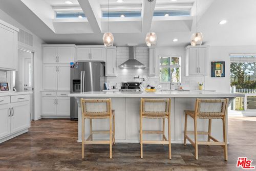 70-29500 Heathercliff Rd, MALIBU, CA, 90265 | Card Image