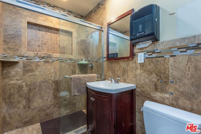 6953 Enfield Ave, House other with 4 bedrooms, 4 bathrooms and 2 parking in Reseda CA | Image 6