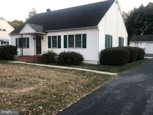 230 E Main St, CECILTON, MD, 21913-1000 | Card Image