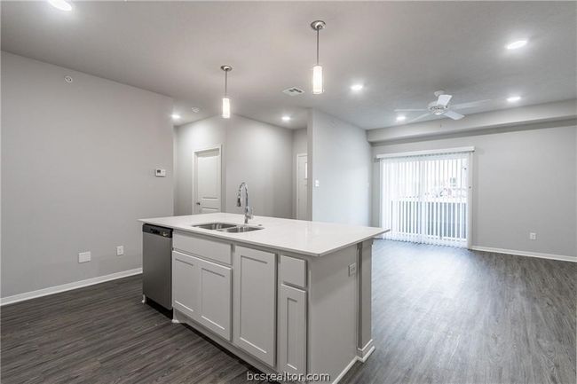 UNIT-1223 - 1326 Prairie Dr, Condo with 2 bedrooms, 2 bathrooms and null parking in Bryan TX | Image 5