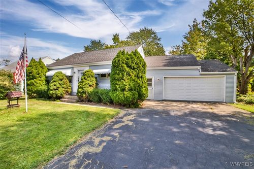440 Sunset Dr, Hamburg, NY, 14075-4208 | Card Image