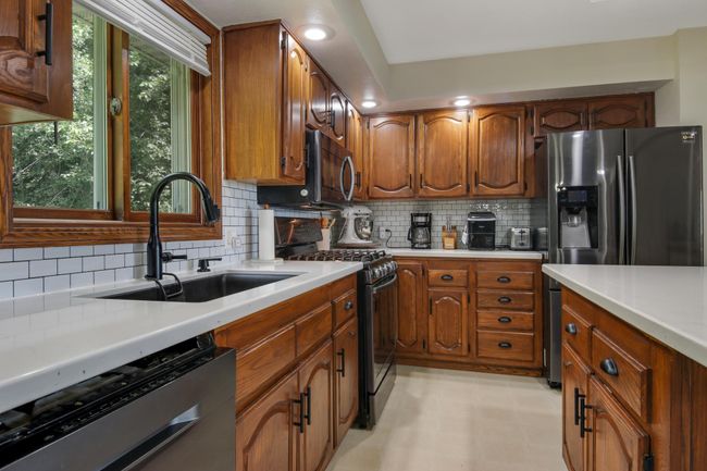 Kitchen | Image 9