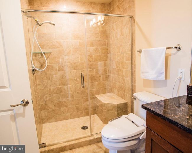 APT-1608 - 8220 Crestwood Heights Dr, Condo with 2 bedrooms, 2 bathrooms and null parking in MCLEAN VA | Image 10