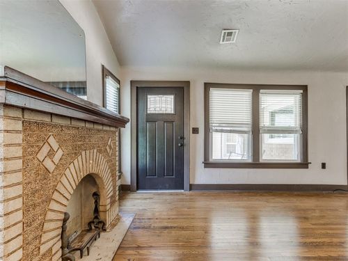 2420 Nw 21st St, Oklahoma City, OK, 73107-3222 | Card Image