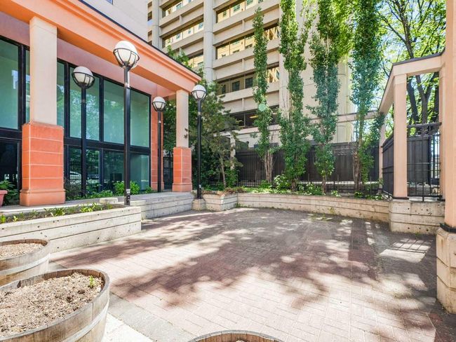 1702 - 9939 109 Nw, Condo with 2 bedrooms, 2 bathrooms and 2 parking in Edmonton AB | Image 39