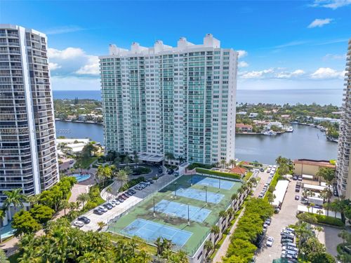 apt-2809-20201 E Country Club Dr, Aventura, FL, 33180-3293 | Card Image