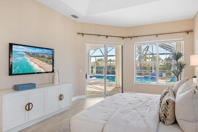 8774 Lakes Blvd, House other with 3 bedrooms, 3 bathrooms and null parking in West Palm Beach FL | Image 31