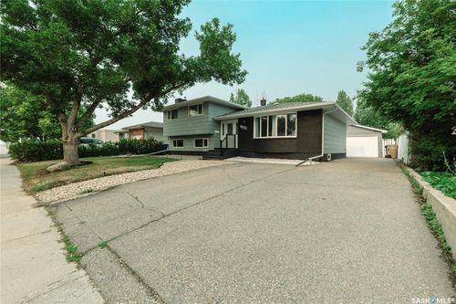 4031 Pasqua Street, Regina, SK, S4S6C8 | Card Image