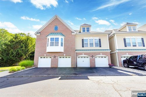 407 River Pl, Butler, NJ, 07405-1087 | Card Image