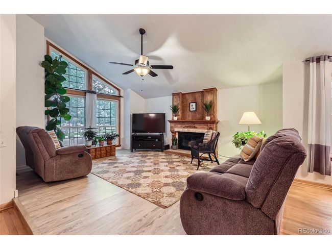8845 W 81 St Dr, House other with 4 bedrooms, 3 bathrooms and null parking in Arvada CO | Image 4