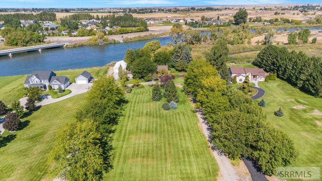 210 , Blackfoot, ID 83221