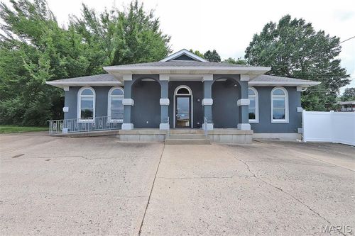 819 E Main St, Park Hills, MO, 63601-2715 | Card Image