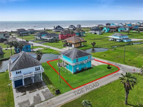 2566 Tide Dr, Crystal Beach, TX, 77650 | Card Image