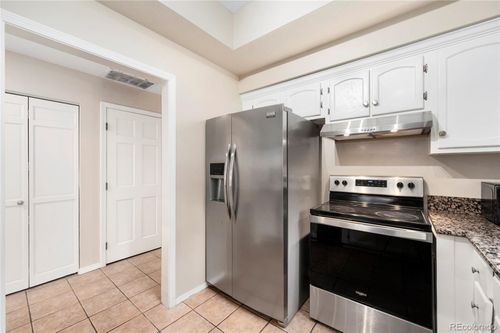 21-1512 Larimer St, Denver, CO, 80202-1610 | Card Image