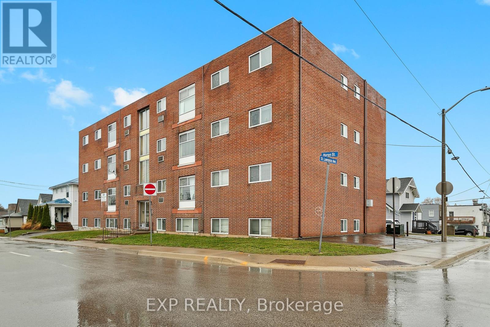 Residential Lease in Niagara Falls (Downtown)