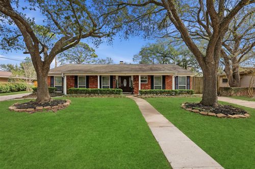 9323 Braes Bayou Dr, Houston, TX, 77074-5309 | Card Image