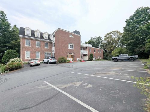 unit-9-69 Brightlook Dr, St. Johnsbury, VT, 05819-2812 | Card Image