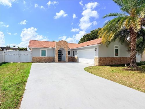 1-17322 Sw 149th Ct, Miami, FL, 33187-6747 | Card Image