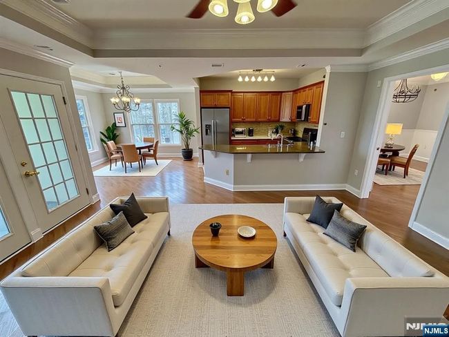 7207 Ravenscroft Rd, Condo with 2 bedrooms, 2 bathrooms and null parking in Clifton NJ | Image 11