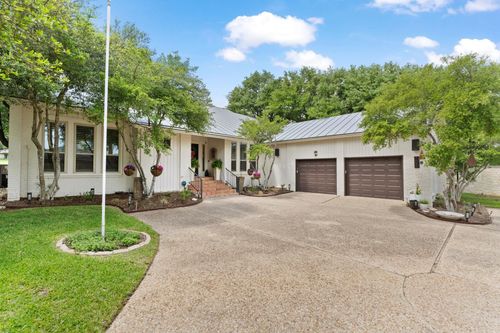 106 Southern Spur, Horseshoe Bay, TX, 78657-5651 | Card Image