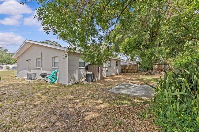 15629 Waverly St, Home with 4 bedrooms, 2 bathrooms and null parking in CLEARWATER FL | Image 36