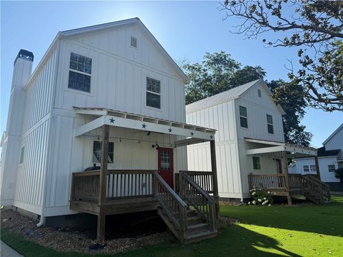 70 Liberty Court Dr Ne, Gainesville, GA, 30501-2203 | Card Image
