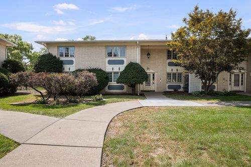 17-930 17th St, Moline, IL, 61265-3156 | Card Image