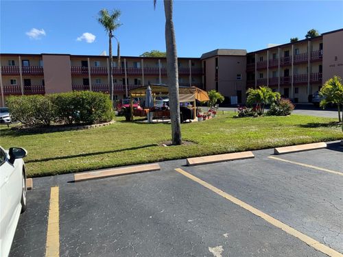 b304-4204 Heron Way, BRADENTON, FL, 34205-5066 | Card Image
