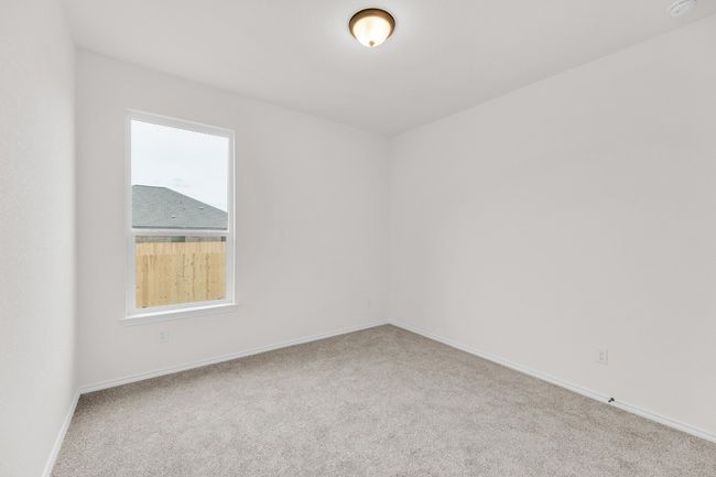 15009 Kiger Mustang Dr, House other with 4 bedrooms, 2 bathrooms and 2 parking in Manor TX | Image 25