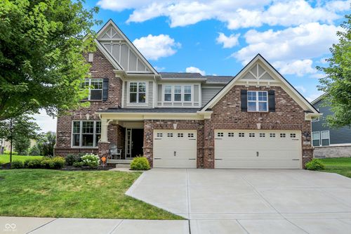 14931 W Black Wolf Run Dr, Carmel, IN, 46033-6603 | Card Image