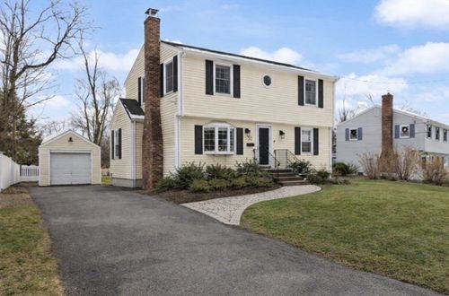 50 Forest St, Reading, MA, 01867-1203 | Card Image