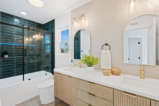 10424 Rancho Carmel Dr, House other with 4 bedrooms, 3 bathrooms and 2 parking in San Diego CA | Image 22