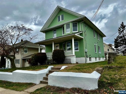 227 Hamilton Ave, Hasbrouck Heights, NJ, 07604-1810 | Card Image