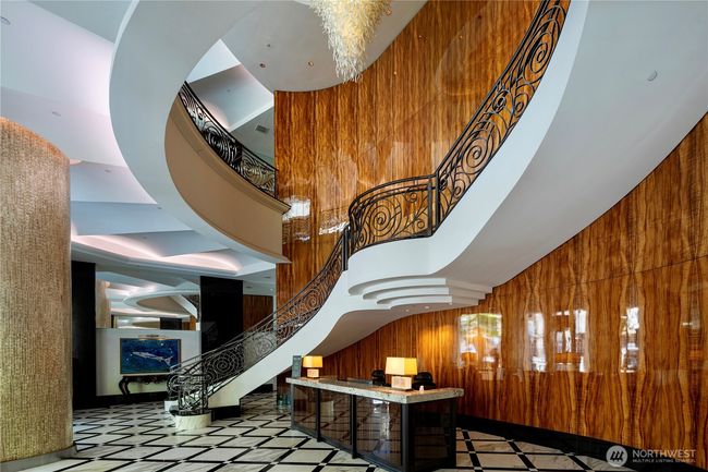 Elegant entrance with a 24-hour concierge creating a luxurious first impression. | Image 25