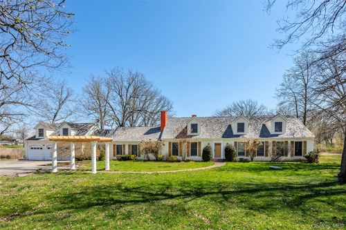 235 Centre Island Rd, Oyster Bay, NY, 11771 | Card Image