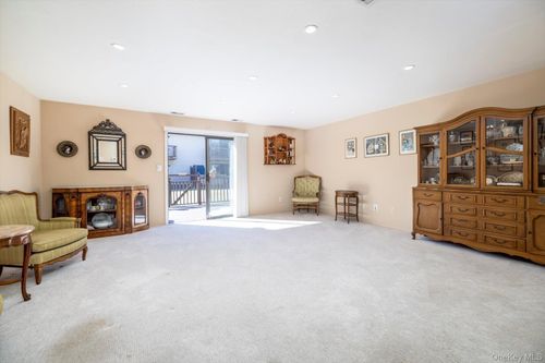 apt-408-100 Daly Blvd, Oceanside, NY, 11572-6004 | Card Image