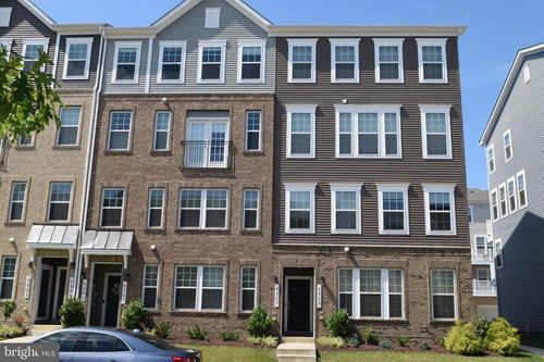 6947 Stoddert Ln, Landover, MD, 20785-1967 | Card Image