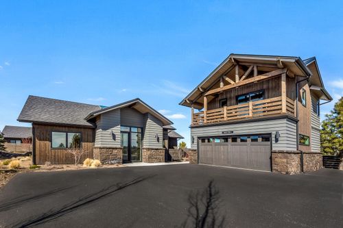 19110 Gateway Loop, Bend, OR, 97702-3731 | Card Image