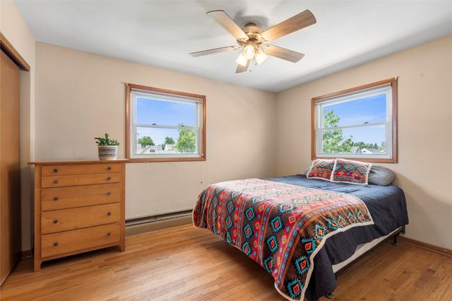 2469 1 St St, House other with 3 bedrooms, 2 bathrooms and null parking in Cedar Rapids IA | Image 9