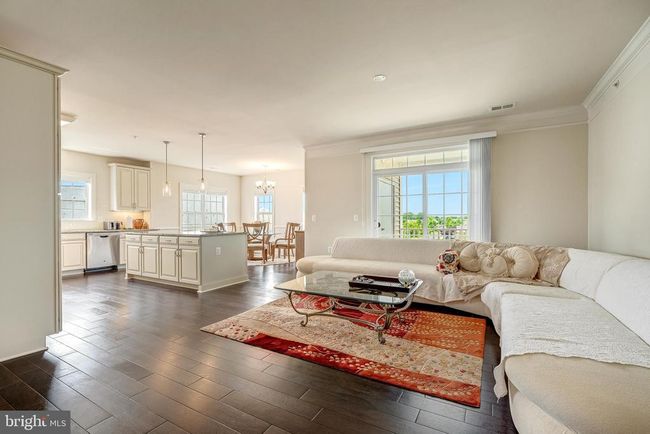 APT-406 - 44589 York Crest Ter, Condo with 3 bedrooms, 2 bathrooms and null parking in ASHBURN VA | Image 9