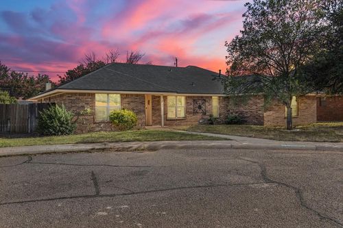 2805 Sandhill Cir, Midland, TX, 79705-2519 | Card Image
