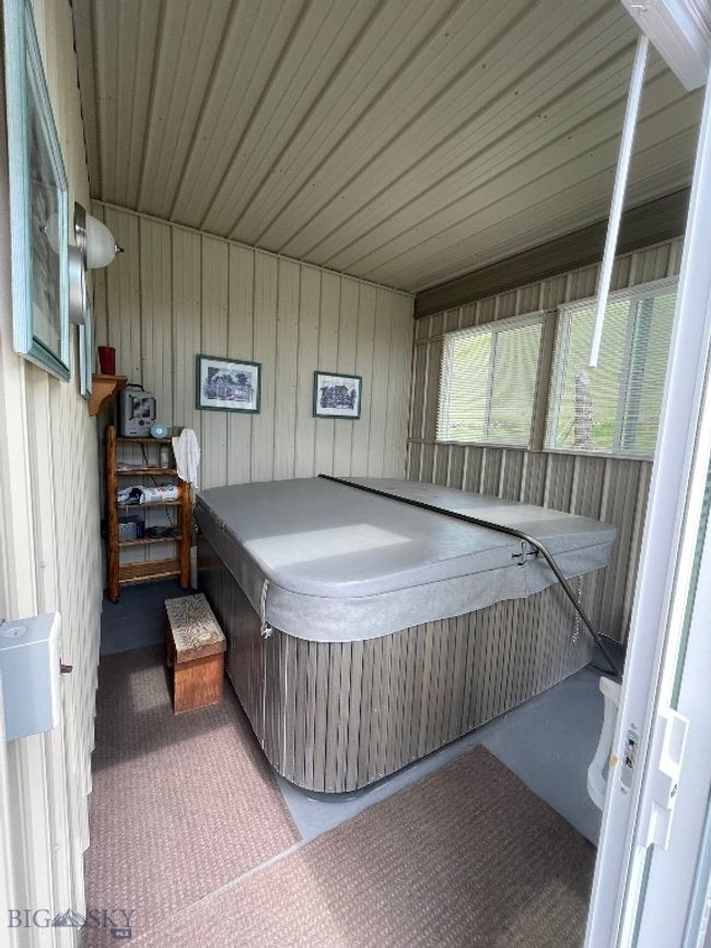682 E River Rd, House other with 6 bedrooms, 4 bathrooms and null parking in Pray MT | Image 54