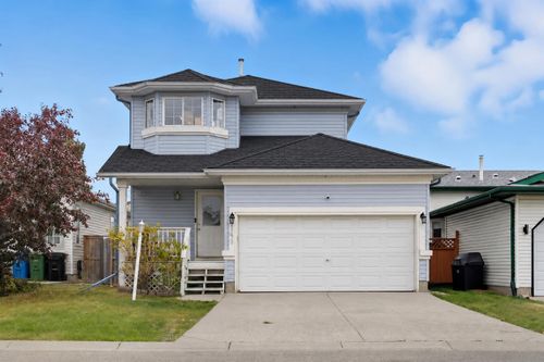 141 Saratoga Close Ne, Calgary, AB, T1Y7A1 | Card Image
