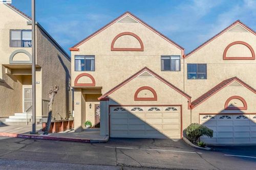 903 Appian Knoll Ct, El Sobrante, CA, 94803-1156 | Card Image