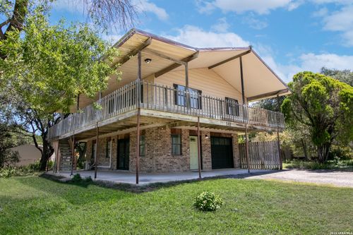 582 Orbit Dr, Canyon Lake, TX, 78133-3453 | Card Image